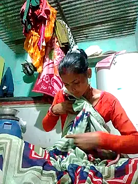 Snapshot of H_seema chatting on October 8, 1:56 pm H seema online show from October 8, 1:56 pm