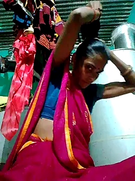 Snapshot of H_seema chatting on October 19, 1:25 pm H seema online show from October 19, 1:25 pm