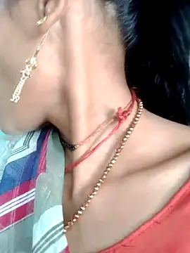 Snapshot of H_seema chatting on October 9, 2:01 am H seema online show from October 9, 2:01 am