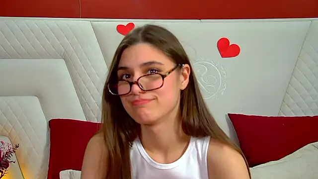 Snapshot of ArianaAllens chatting on February 11, 6:24 am ArianaAllens online show from February 11, 6:24 am