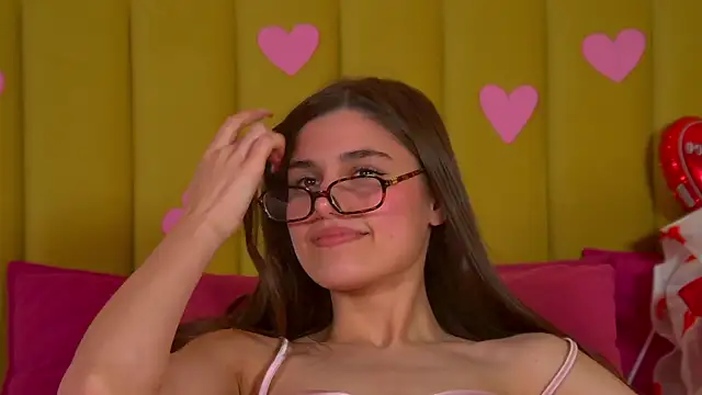 Snapshot of ArianaAllens chatting on February 13, 7:14 pm ArianaAllens online show from February 13, 7:14 pm