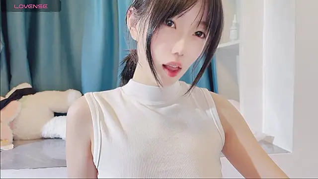 TuTu0066 online show from July 3, 1:28 pm