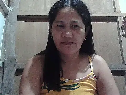 hotmama 063 online show from May 15, 9:02 pm