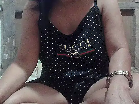 hotmama 063 online show from January 11, 10:38 pm