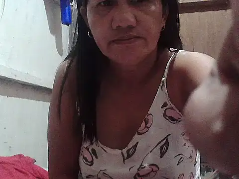 hotmama 063 online show from February 10, 10:09 pm