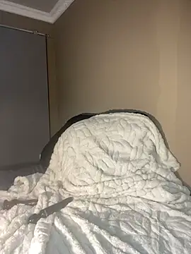 Moonzy77 online show from November 7, 1:21 am