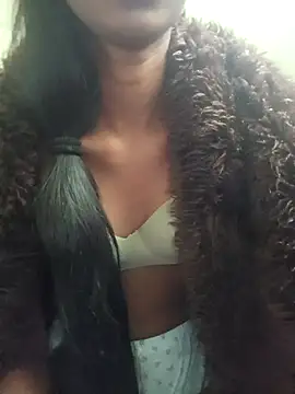 Snapshot of BunnyBloom25 chatting on September 9, 7:18 am BunnyBloom25 online show from September 9, 7:18 am