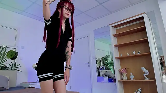 Snapshot of Sima_Wendy chatting on September 13, 6:24 am Sima Wendy online show from September 13, 6:24 am