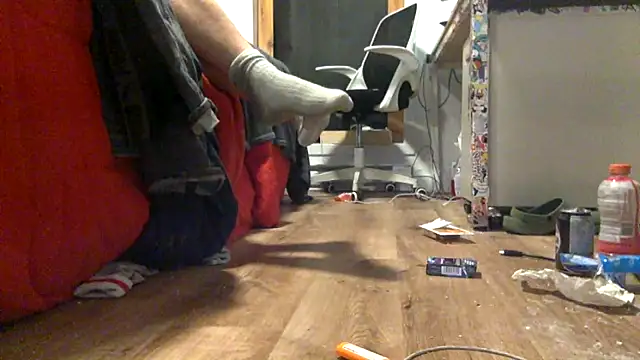 edger4lif3 online show from September 29, 7:59 am