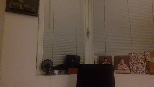 edger4lif3 online show from October 14, 3:29 am