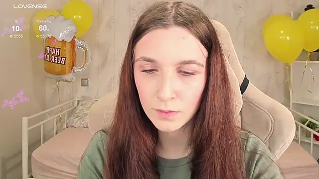 Snapshot of Miss___Eva chatting on September 22, 12:05 am Miss Eva online show from September 22, 12:05 am
