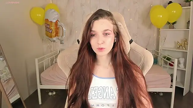 Snapshot of Miss___Eva chatting on September 25, 12:05 am Miss Eva online show from September 25, 12:05 am