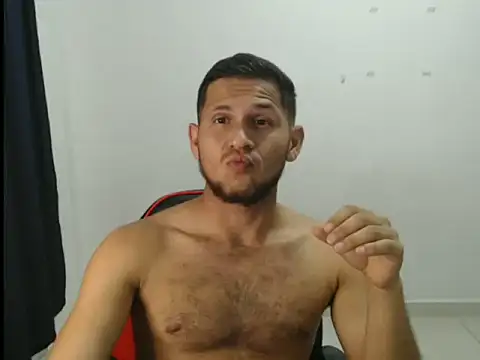 Snapshot of maik_135 chatting on September 29, 2:18 am maik 135 online show from September 29, 2:18 am