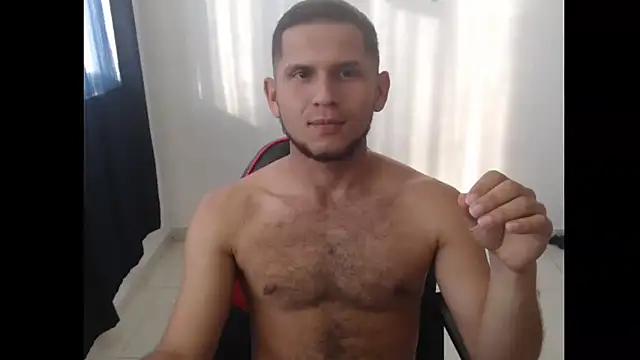 Snapshot of maik_135 chatting on September 21, 9:31 pm maik 135 online show from September 21, 9:31 pm