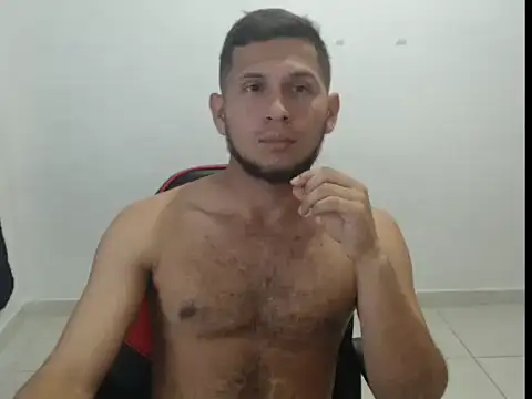 Snapshot of maik_135 chatting on October 7, 10:44 pm maik 135 online show from October 7, 10:44 pm