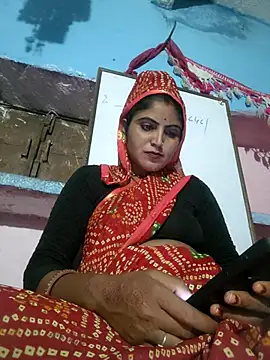 LUCKY cut online show from October 14, 2:50 pm