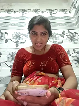 LUCKY cut online show from April 13, 4:44 pm