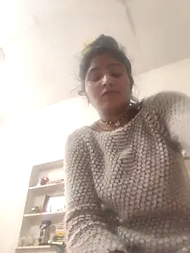 LUCKY cut online show from February 21, 5:59 pm