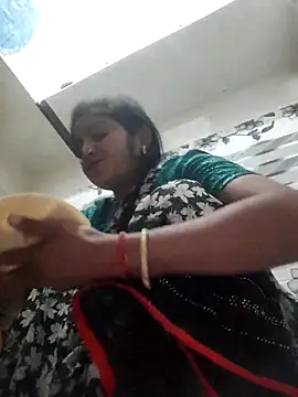 LUCKY cut online show from February 14, 2:28 pm