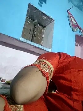 LUCKY cut online show from September 26, 10:05 pm