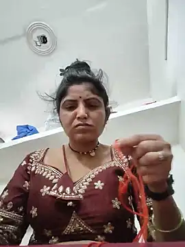 LUCKY cut online show from May 30, 1:01 am