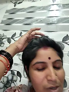 LUCKY cut online show from May 10, 3:14 pm