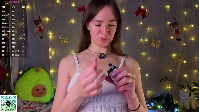 VincenzaGarigliano online show from January 13, 2:48 am