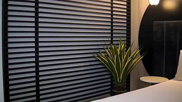 KylieKroftt online show from March 11, 8:14 pm