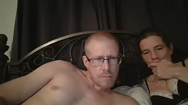 MrLeakyHelmet online show from September 22, 6:41 am