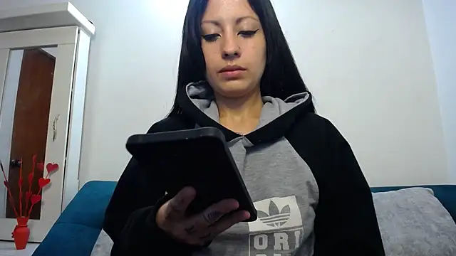 Taylormegan online show from December 5, 12:54 am