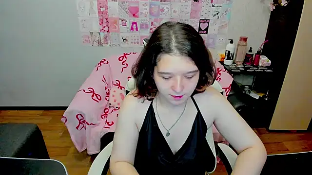 Snapshot of Acid_Kate chatting on September 20, 3:11 am Acid Kate online show from September 20, 3:11 am