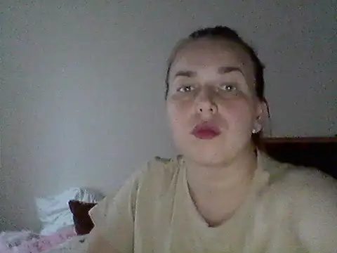 Snapshot of Vexarie chatting on October 31, 1:19 pm Vexarie online show from October 31, 1:19 pm