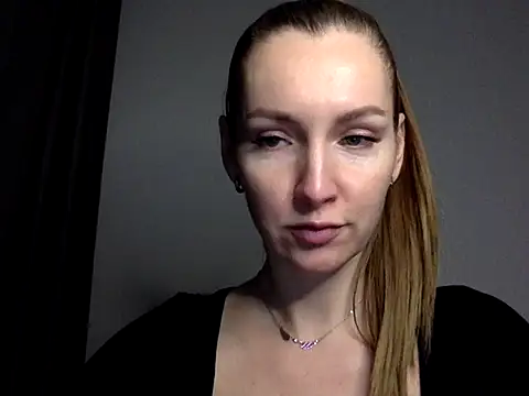 Varnyx online show from November 3, 9:07 pm