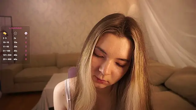 MarlinVarian online show from November 18, 6:11 pm