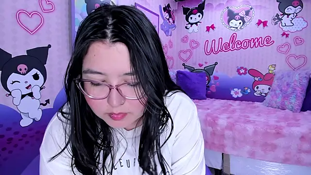 Snapshot of Dulce_meow chatting on December 17, 11:37 am Dulce meow online show from December 17, 11:37 am