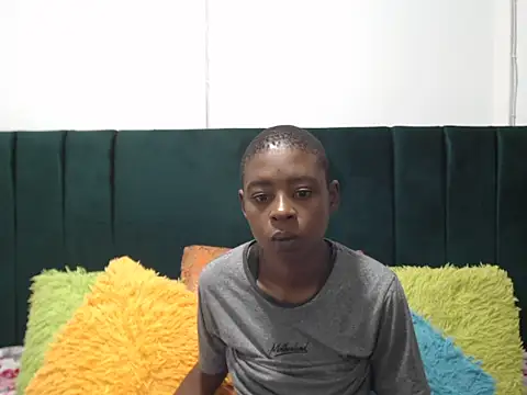 SweetSlenderChoc online show from February 7, 7:22 pm