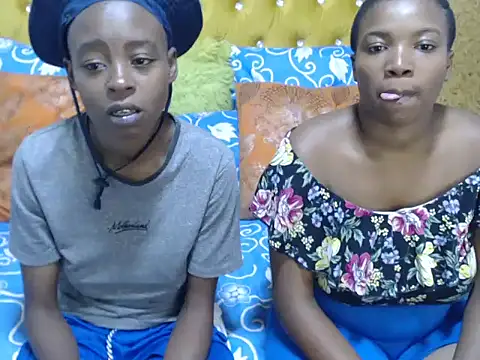 SweetSlenderChoc online show from February 15, 7:35 pm