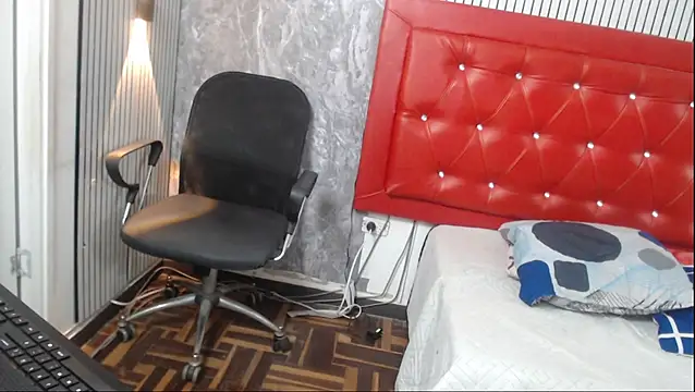 linda  mature online show from March 11, 1:05 pm