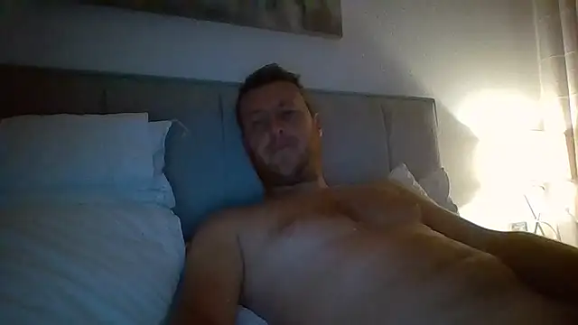 Londonlad818 online show from May 29, 8:48 pm
