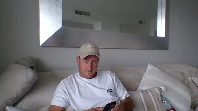 Londonlad818 online show from April 10, 4:47 pm