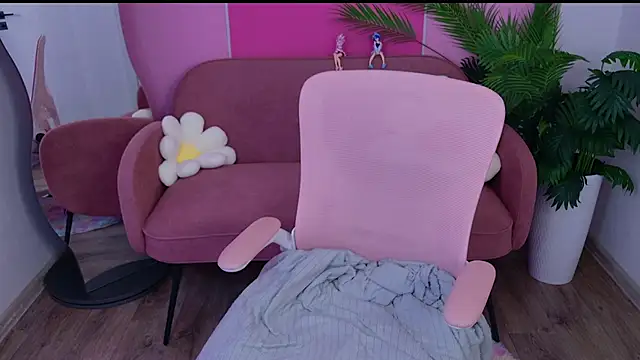 Angel Braun online show from October 9, 12:06 pm