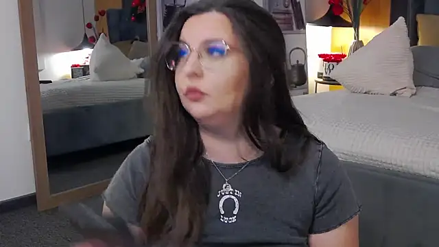 Mia Swano online show from December 14, 2:07 am