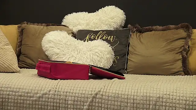 Mia Swano online show from February 8, 10:29 pm