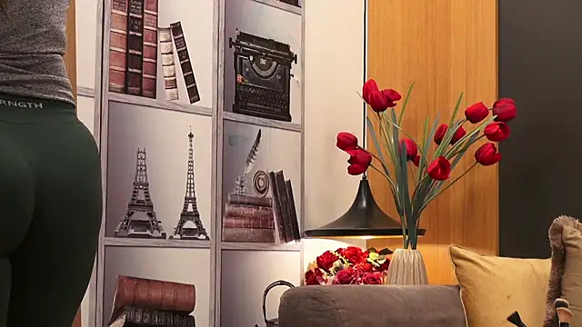 Mia Swano online show from February 8, 3:37 am