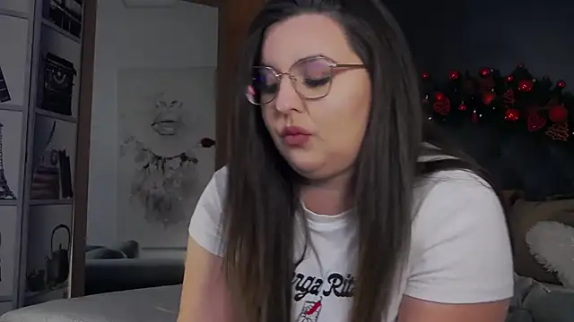 Mia Swano online show from December 5, 1:16 am