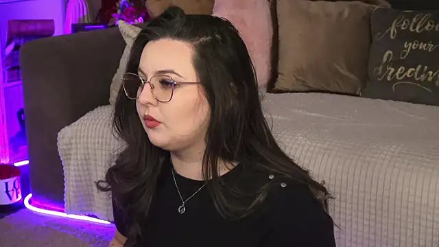 Mia Swano online show from April 15, 2:06 am