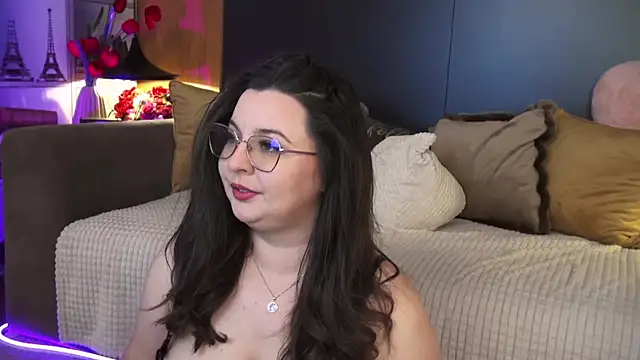 Mia Swano online show from April 3, 1:23 am