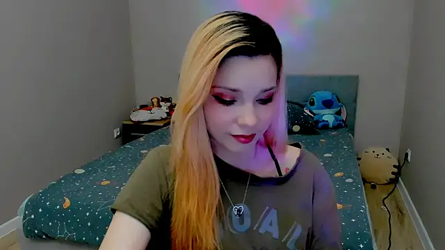 Snapshot of Kitten_Alissa chatting on October 2, 6:11 pm Kitten Alissa online show from October 2, 6:11 pm