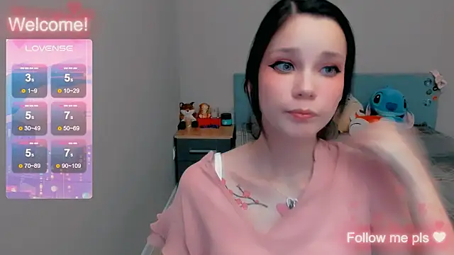 Snapshot of Kitten_Alissa chatting on November 2, 6:13 pm Kitten Alissa online show from November 2, 6:13 pm