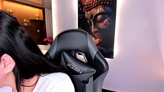 jasmincollin  online show from April 8, 2:46 am